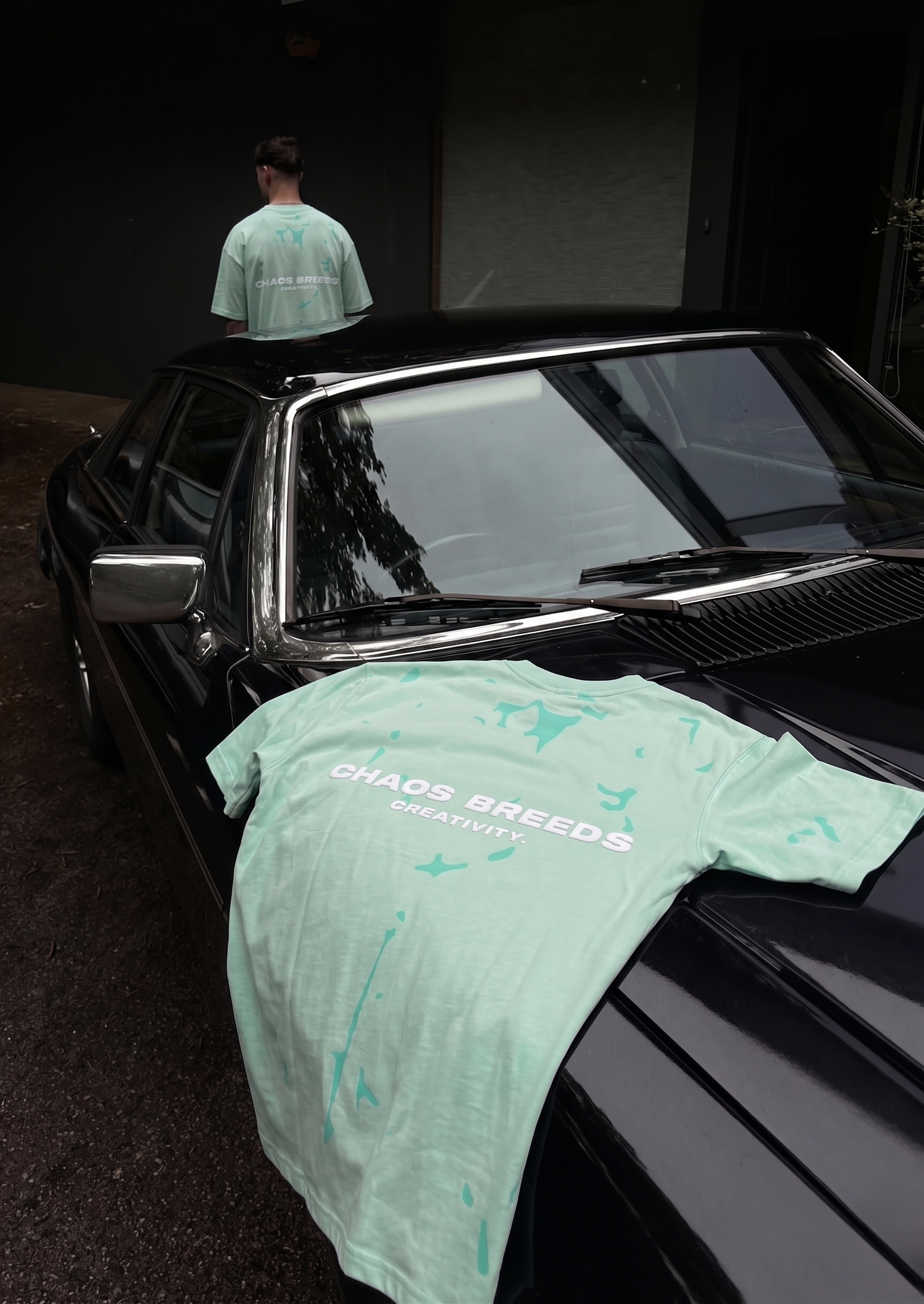 CHAOS BREEDS TEE — MINT